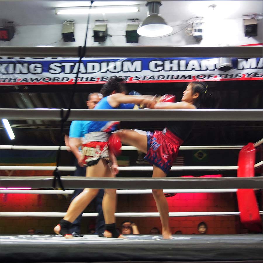 thailande chiang mai muay thaithapae boxing stadium