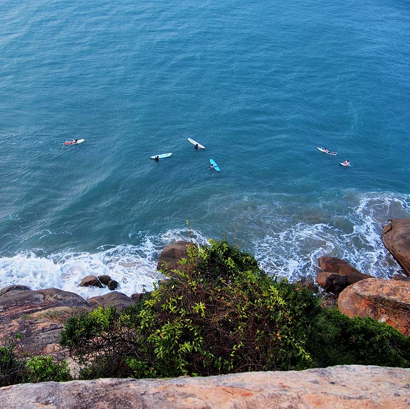 Spot, surf, Elephant Rock, Arugambay, Sri Lanka